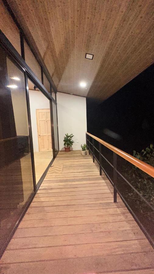 Modern Loft Inside A Beautiful Farm Apartment General Viejo Bagian luar foto