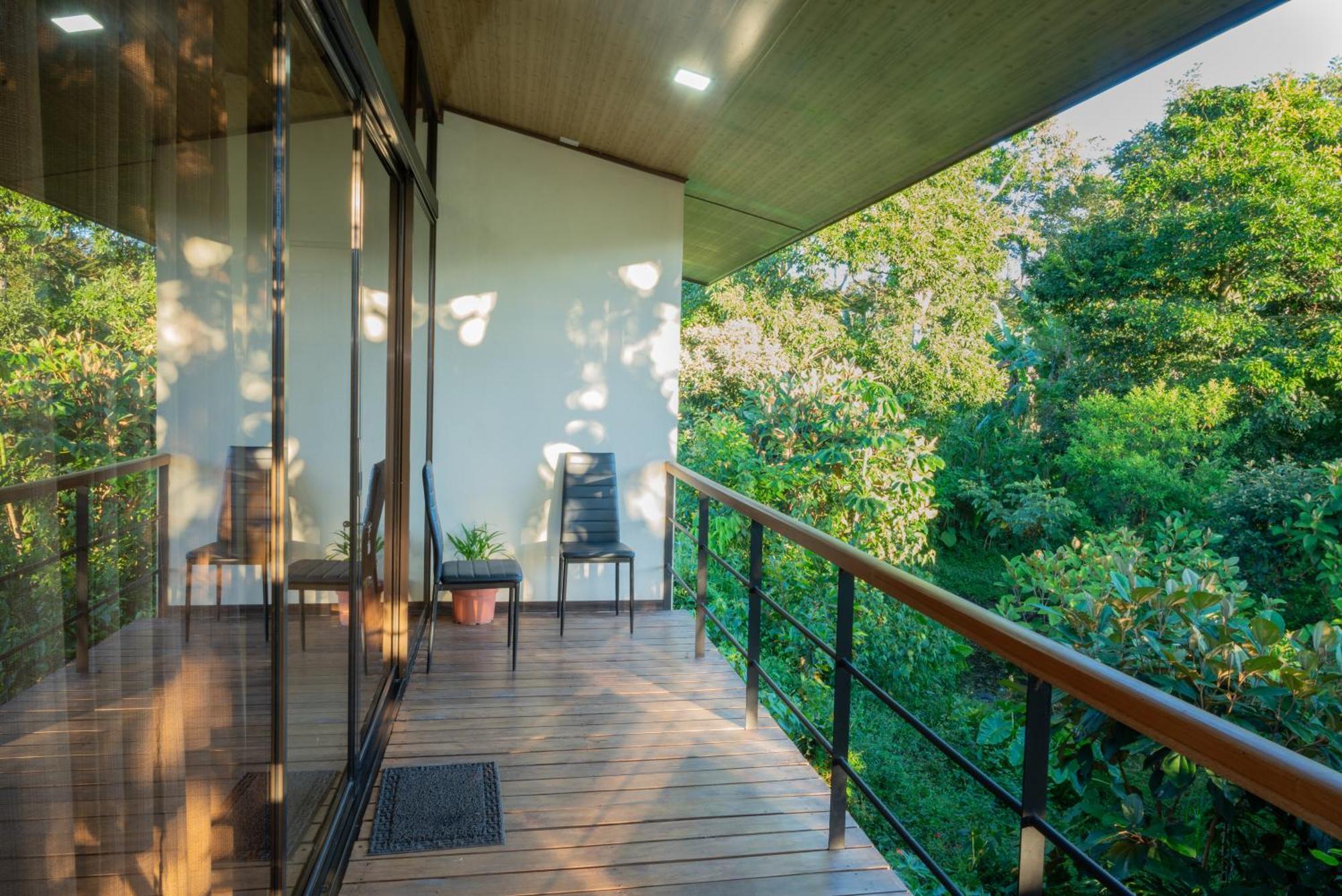 Modern Loft Inside A Beautiful Farm Apartment General Viejo Bagian luar foto