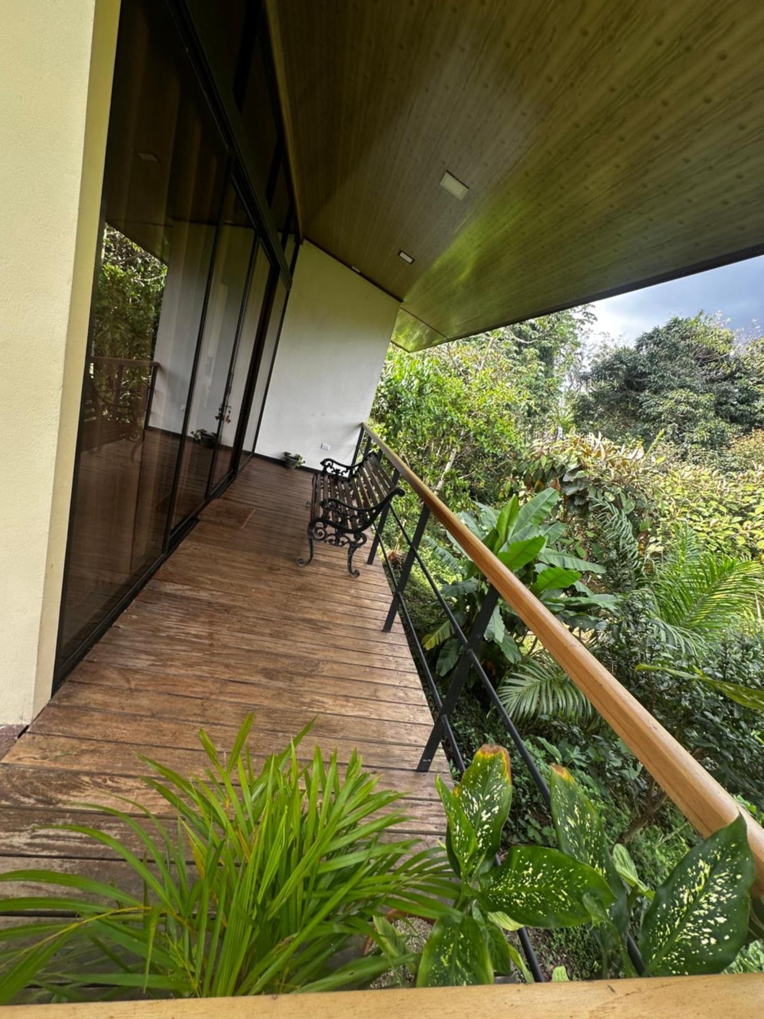 Modern Loft Inside A Beautiful Farm Apartment General Viejo Bagian luar foto