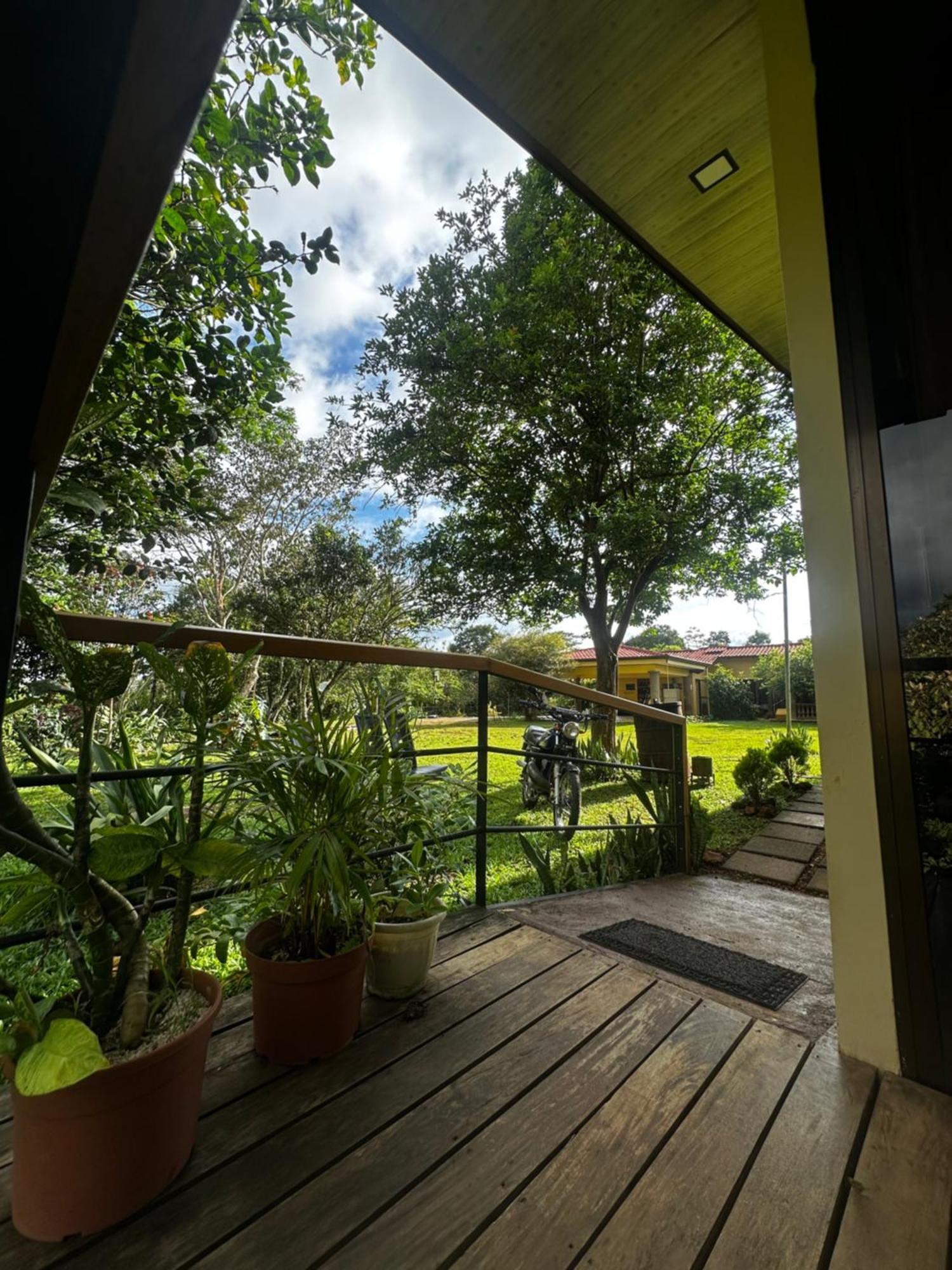 Modern Loft Inside A Beautiful Farm Apartment General Viejo Bagian luar foto